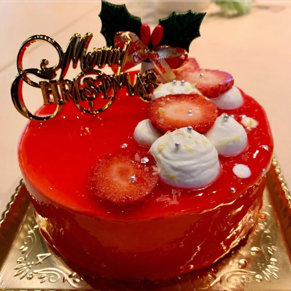 クリスマスケーキを予約販売いた...