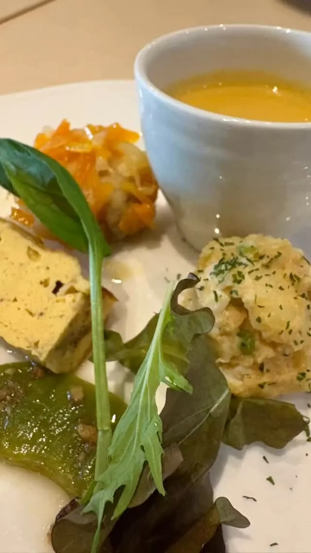 お昼下りごゆっくりお過ごしください